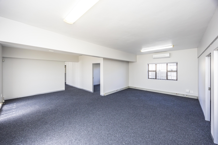 To Let Commercial Property for Rent in Berea Eastern Cape